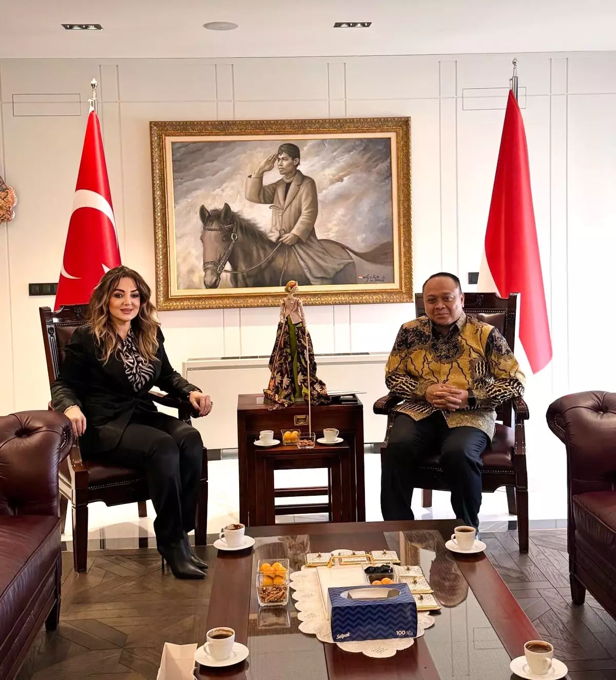 ULUSKON Başkanı Atasoy, Endonezya Büyükelçisi Purnama'yı ziyaret etti