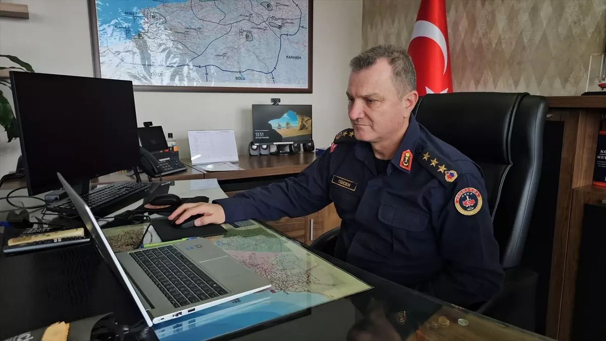 Zonguldak İl Jandarma Komutanı Cücen, AA'nın "Yılın Kareleri" oylamasına katıldı