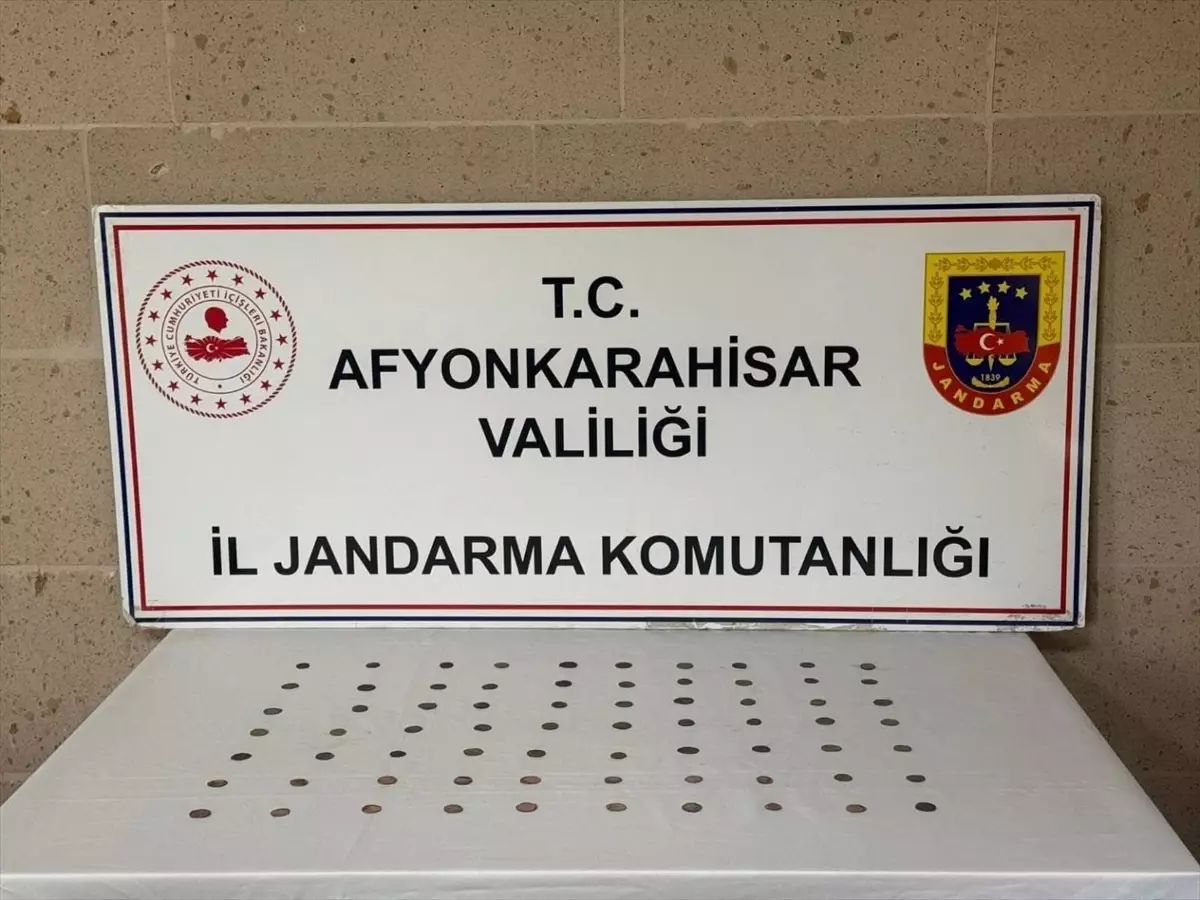 Afyonkarahisar'da tarihi eser kaçakçılığı operasyonunda 2 kişi yakalandı