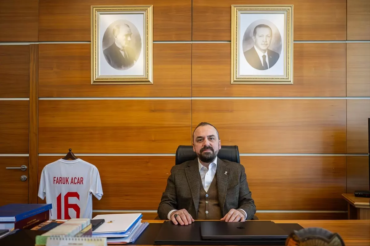 AK Parti Genel Başkan Yardımcısı Acar, AA'nın "Yılın Kareleri" oylamasına katıldı