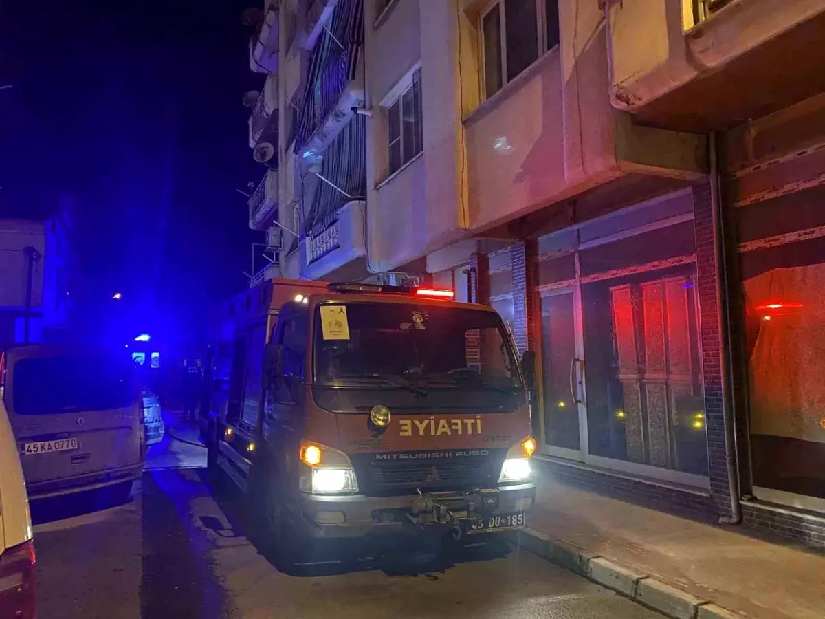Alaşehir'de ev yangını korkuttu