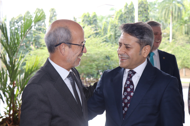 Ali Şahin PARLATINO'da konuştu: Daha adil bir küresel düzen mümkündür Ali Şahin PARLATINO'da konuştu: Daha adil bir küresel düzen mümkündür