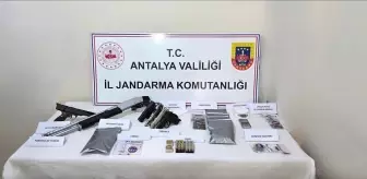 Antalya'da uyuşturucu operasyonunda 30 şüpheli yakalandı
