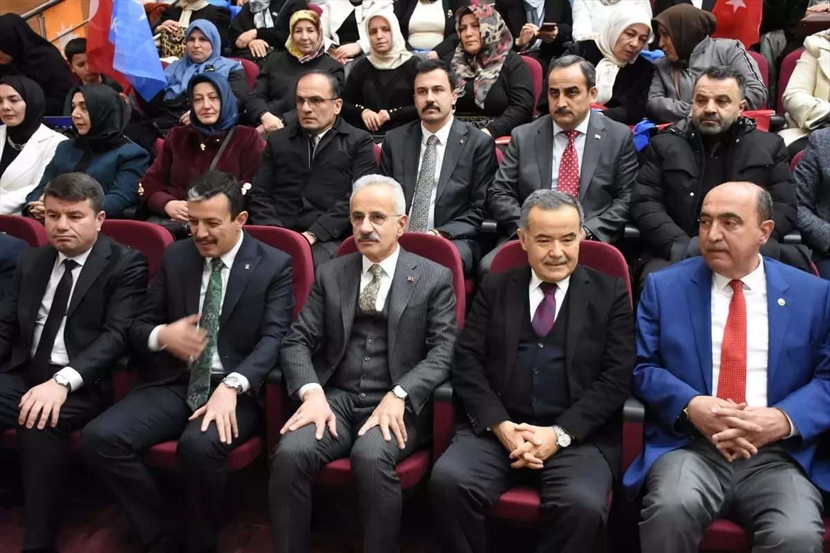 Ulaştırma Bakanı Uraloğlu'ndan Yolsuzluk Eleştirisi: Aksaray'a 46 Milyar Liralık Yatırım