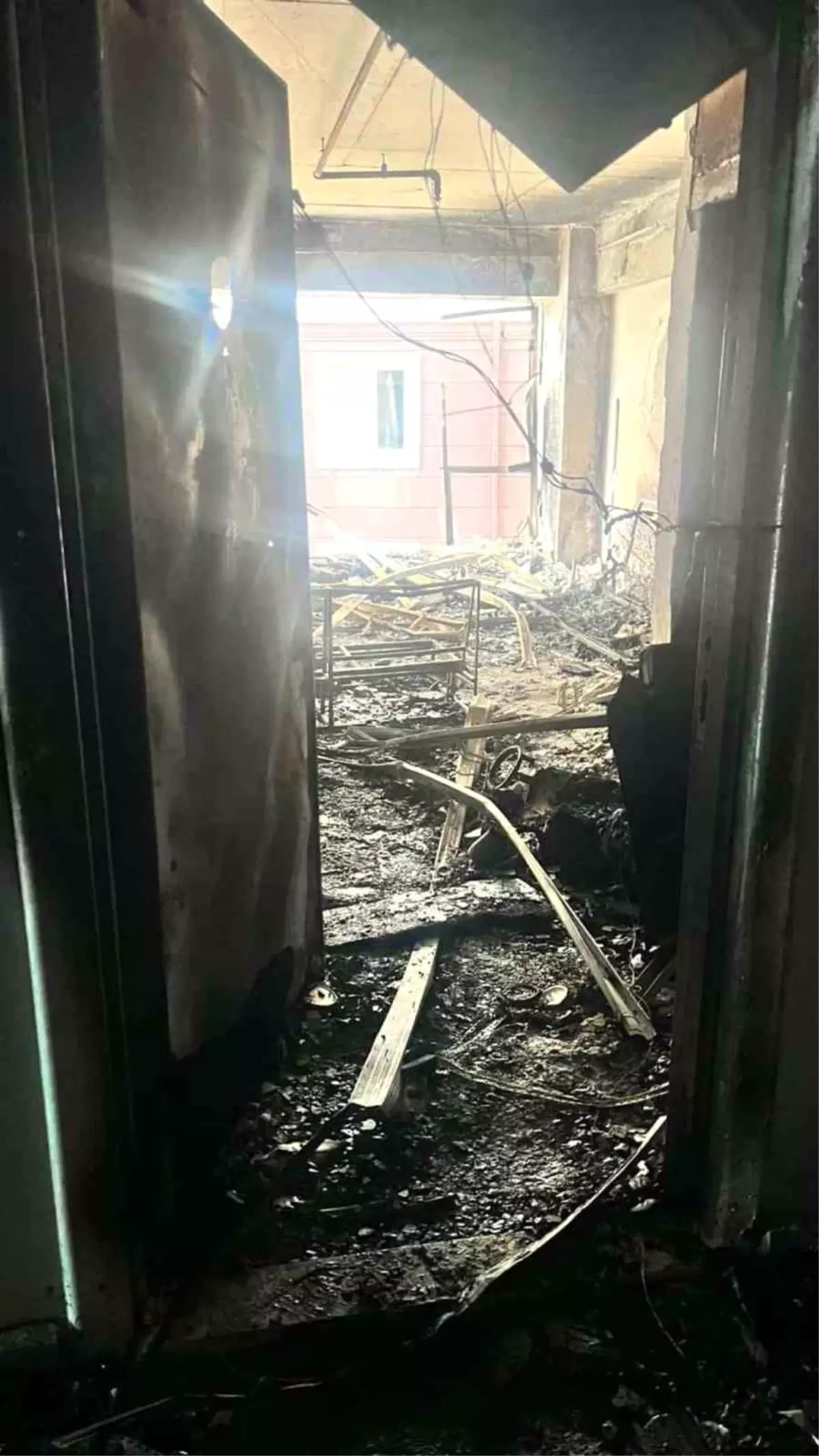 Ece Güney'in evi sevgilisi tarafından ateşe verildi