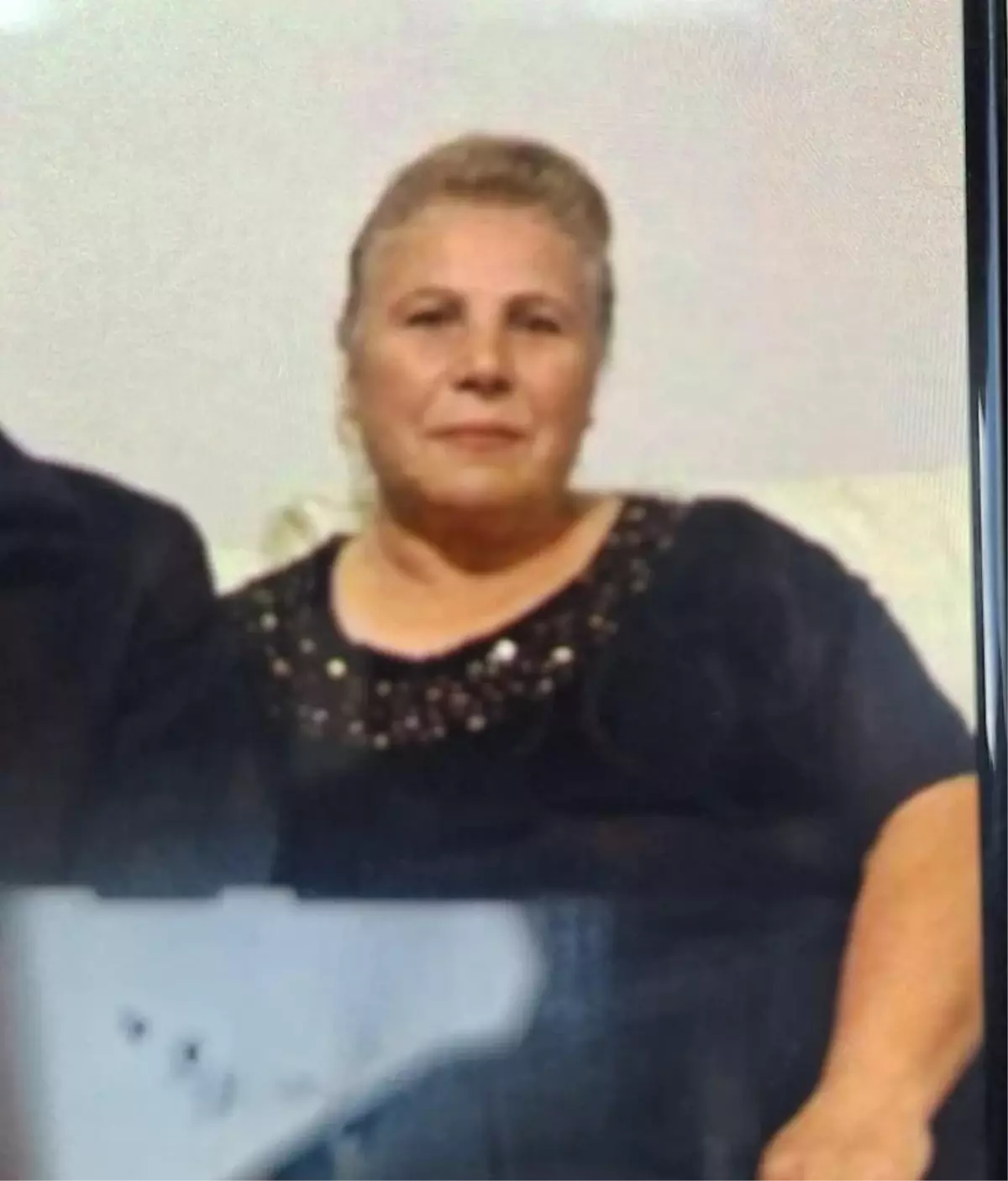 Eski damadı tarafından öldürülen kadın toprağa verildi