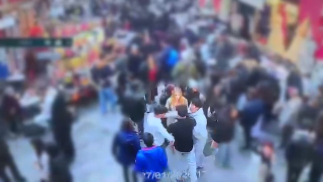 Image from Istanbul's historic district! Kicked and punched the tourist