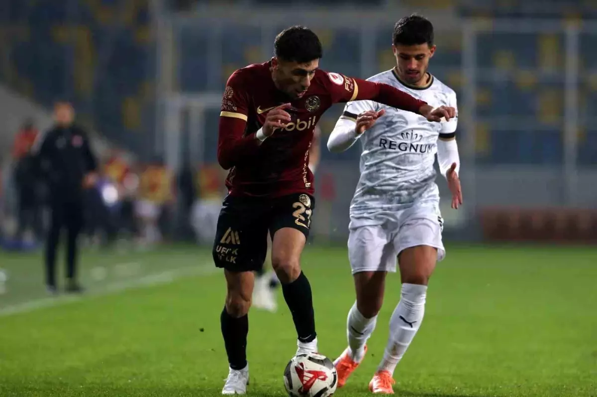 Göztepe'de rota Dilhan Demir