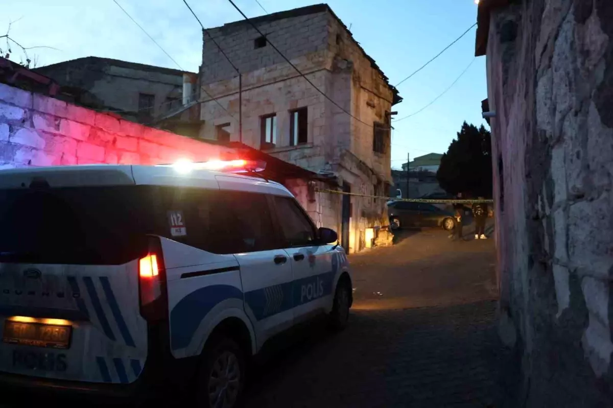 Haber alınamayan adam evinde ölü bulundu