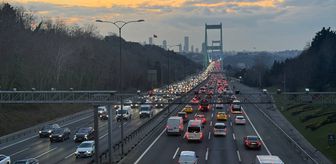 İstanbul'da akşam saatlerinde trafik yoğunluğu yüzde 85'e çıktı