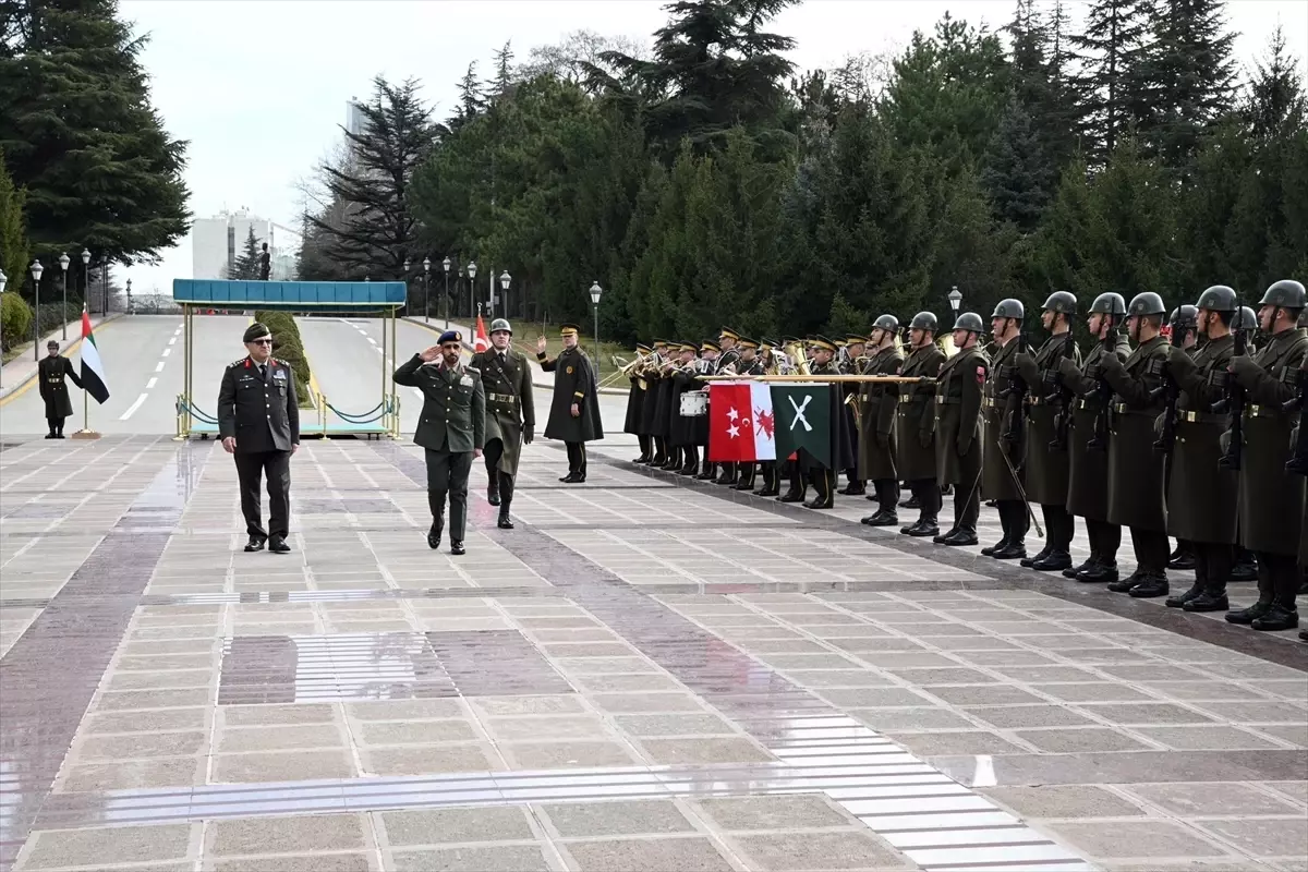 Kara Kuvvetleri Komutanı Orgeneral Tokel, BAE'li mevkidaşı Hallami ile bir araya geldi