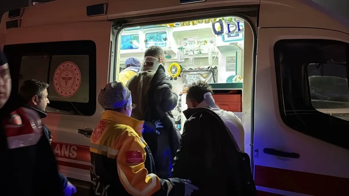 Kocaeli'de zincirleme trafik kazasında 4 kişi yaralandı