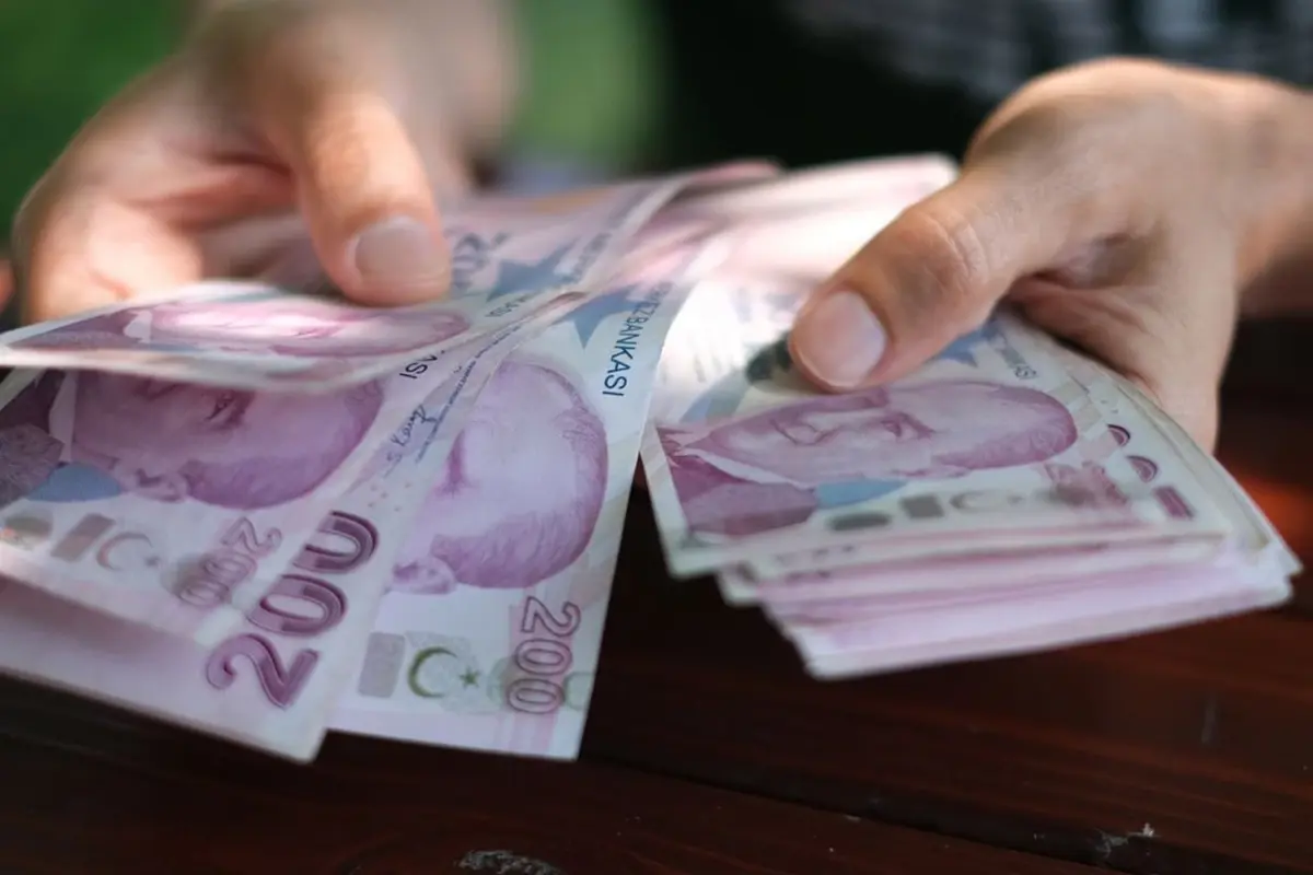 Maaş zammını beğenmeyen emeklileri umutlandıran formül