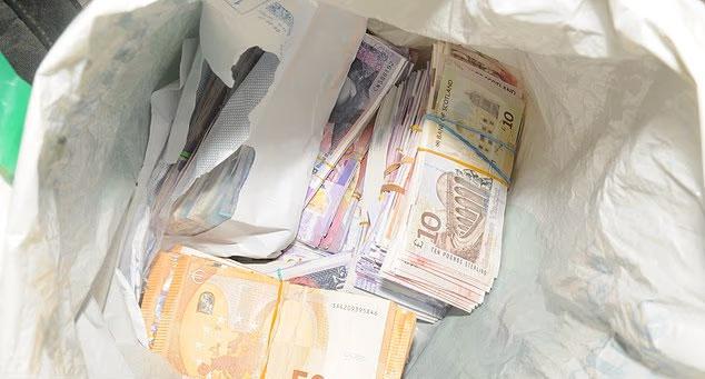 piyangodan buyuk ikramiye kazanan yasli adam 19512781 2637 m