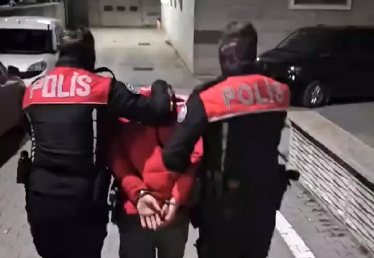 Samsun'da 23 yıl 9 ay ve 4 yıl 2 ay hapis cezası bulunan 2 hükümlü yakalandı