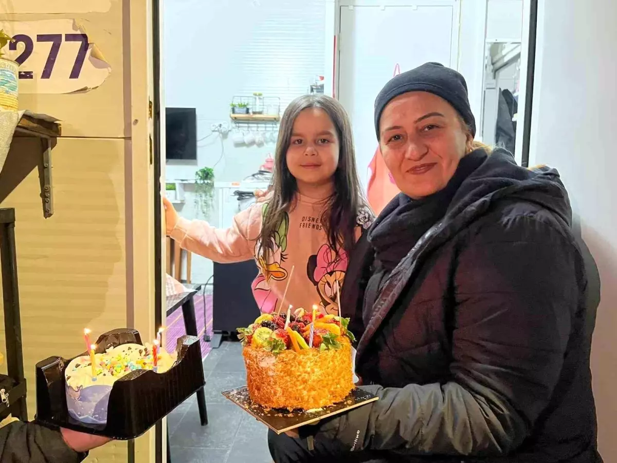 Sürpriz doğum günüyle yüzü gülen Alya'nın dileği yürekleri ısıttı