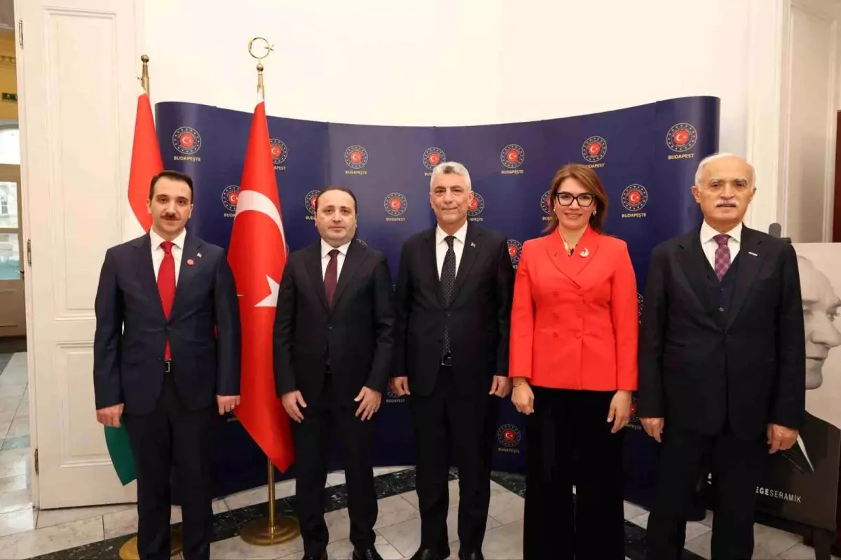 Ticaret Bakanı Bolat, Macaristan'da