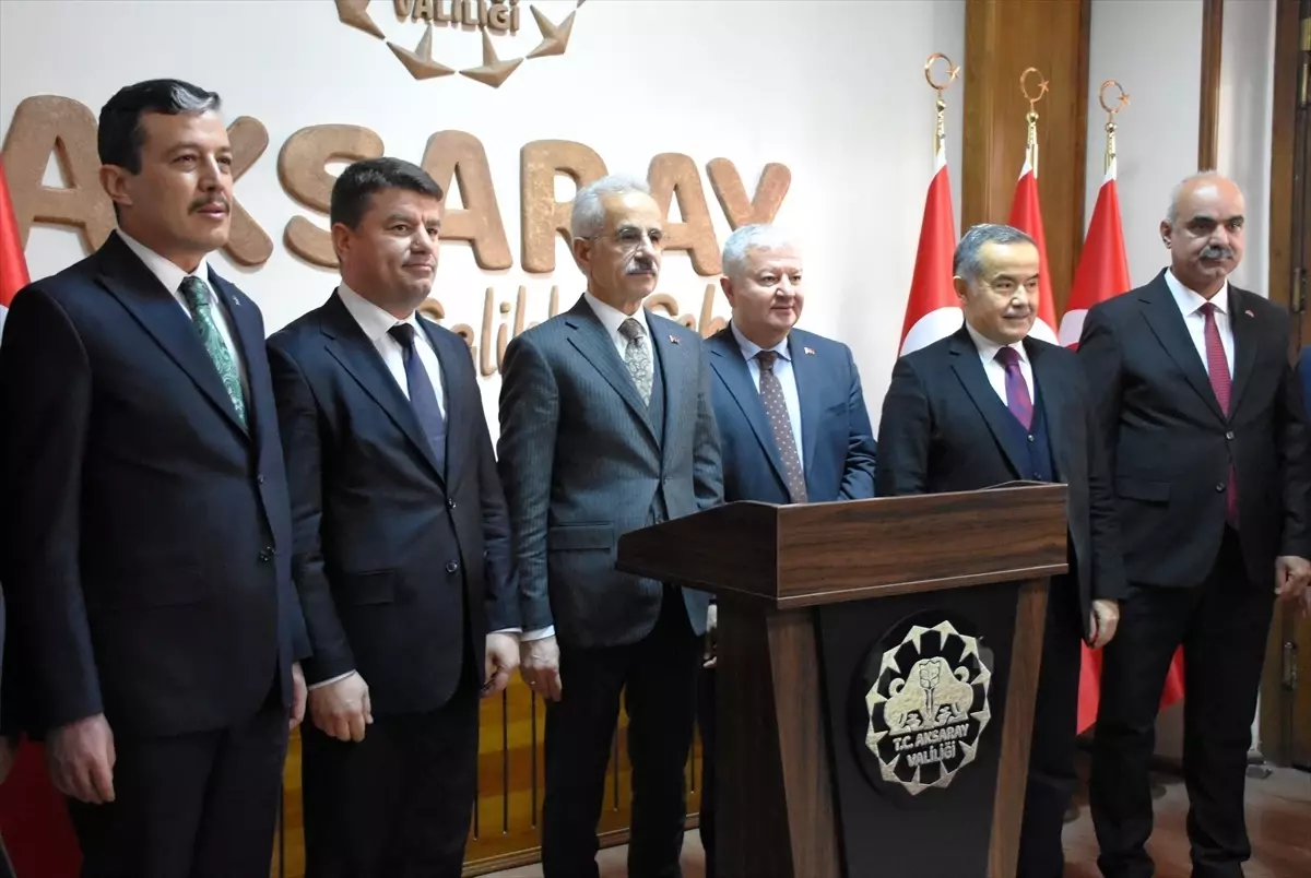 Ulaştırma ve Altyapı Bakanı Abdulkadir Uraloğlu, Aksaray'da ziyaretlerde bulundu