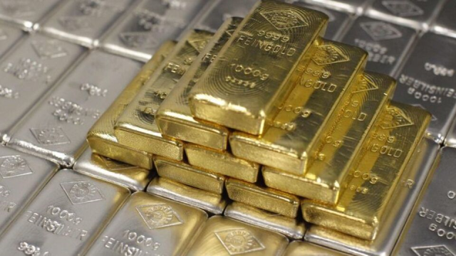 altin ve gumuste sert dusus 19517006 4549 m