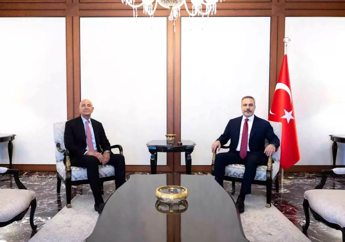 Bakan Fidan, ABD'nin Suriye Temsilcisi Barrack'ı kabul etti