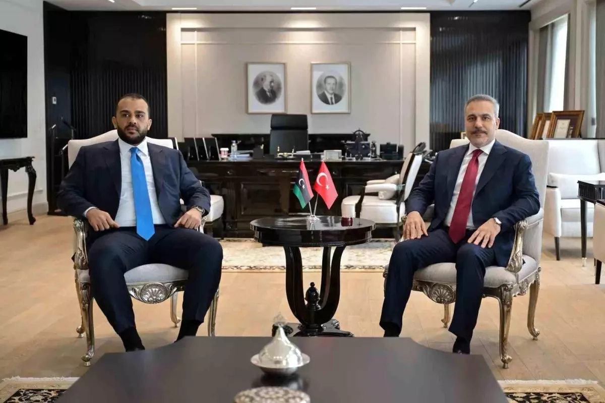 Fidan ve Zubi’den Libya görüşmesi