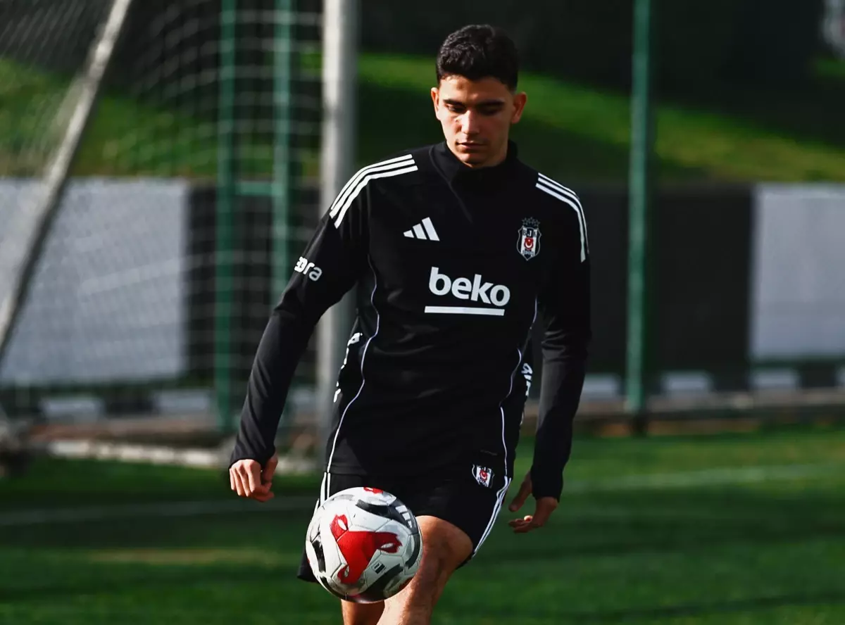 Beşiktaş'ta Yasin Özcan ilk antrenmanına çıktı