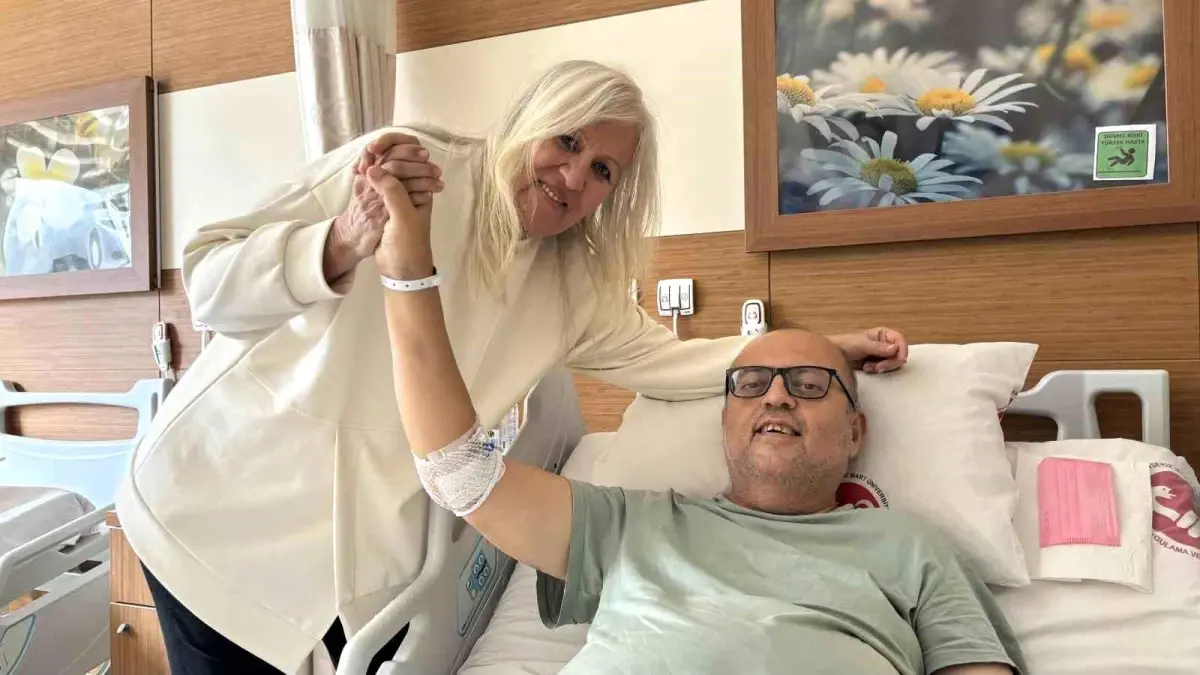 Çanakkale'de anneden oğluna böbrek nakli