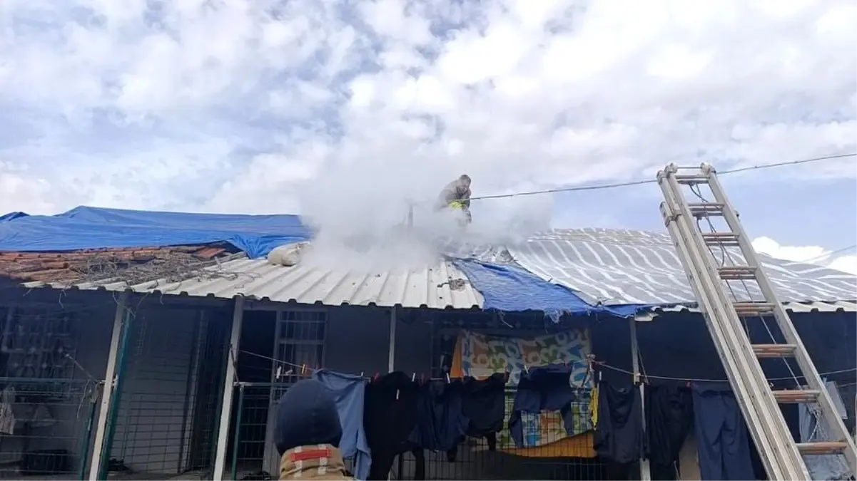 Dörtyol'da çatı yangını