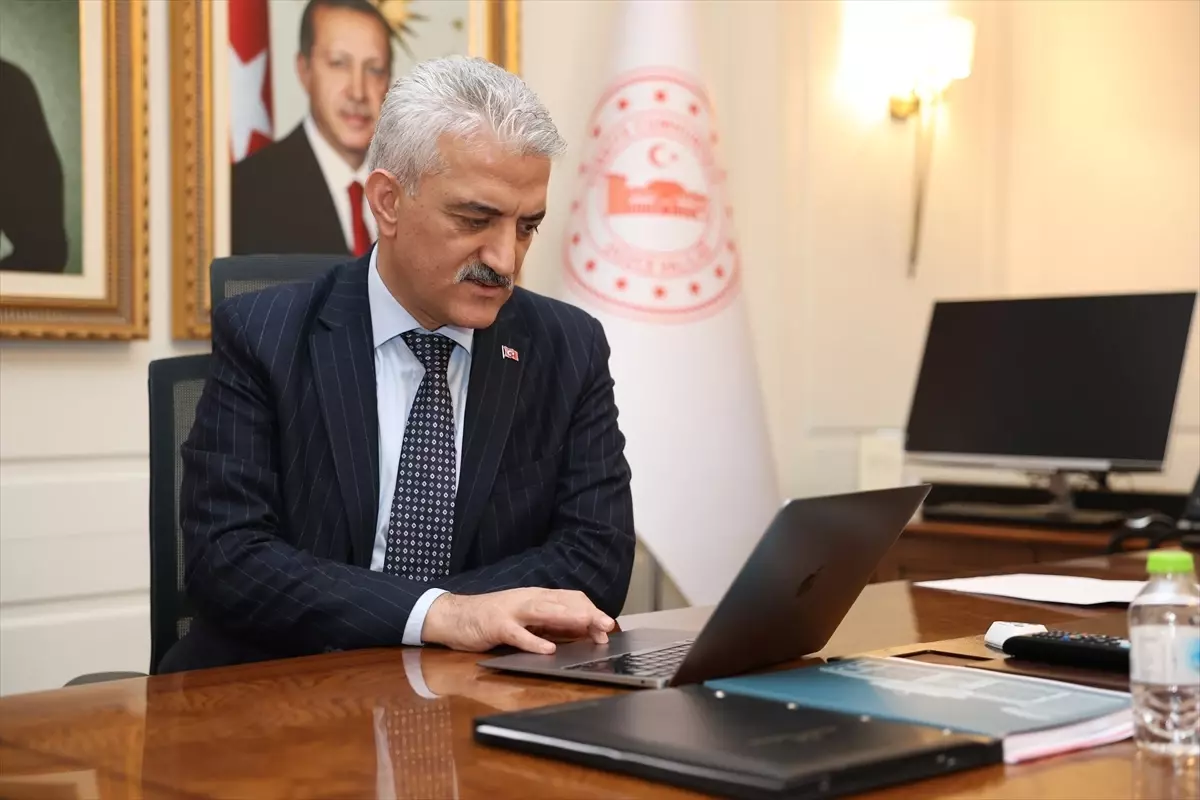 Düzce Valisi Mehmet Makas, AA'nın 'Yılın Kareleri' oylamasına katıldı