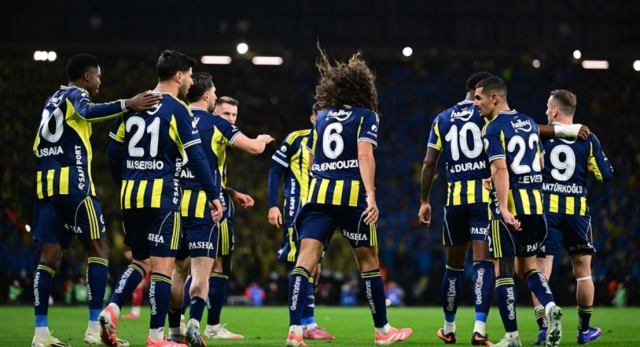 Fenerbahçe 11'i! FCSB FB maç kadrosu ilk 11'ler belli oldu mu? FCSB Fenerbahçe maç kadrosu ilk 11! Fenerbahçe 11'i! FCSB FB maç kadrosu ilk 11'ler belli oldu mu? FCSB Fenerbahçe maç kadrosu ilk 11!
