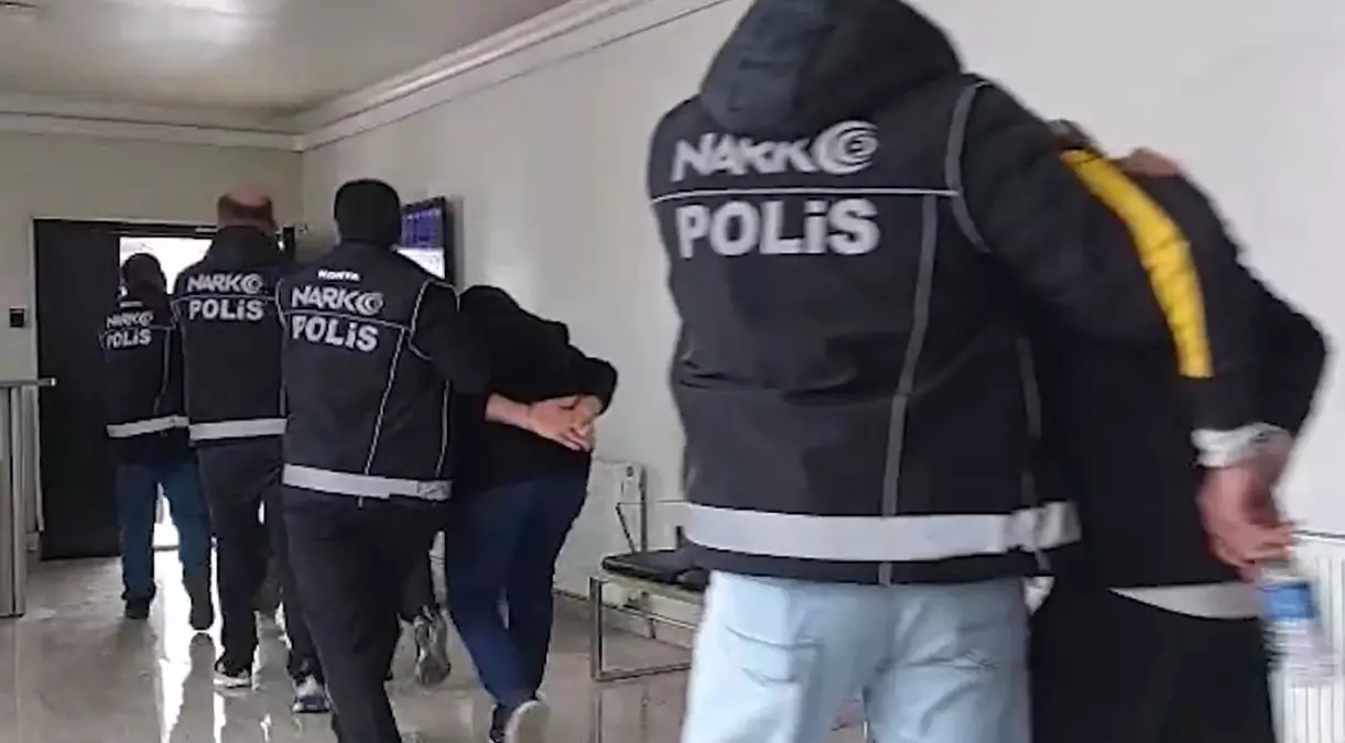 FETÖ'den ceza alan avukat uyuşturucu sevkiyatında yakalandı