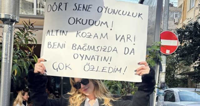 Hayal Köseoğlu pankart olayı nedir? Hayal Köseoğlu neden pankart açtı, ne yazıyor? Hayal Köseoğlu pankart olayı nedir? Hayal Köseoğlu neden pankart açtı, ne yazıyor?