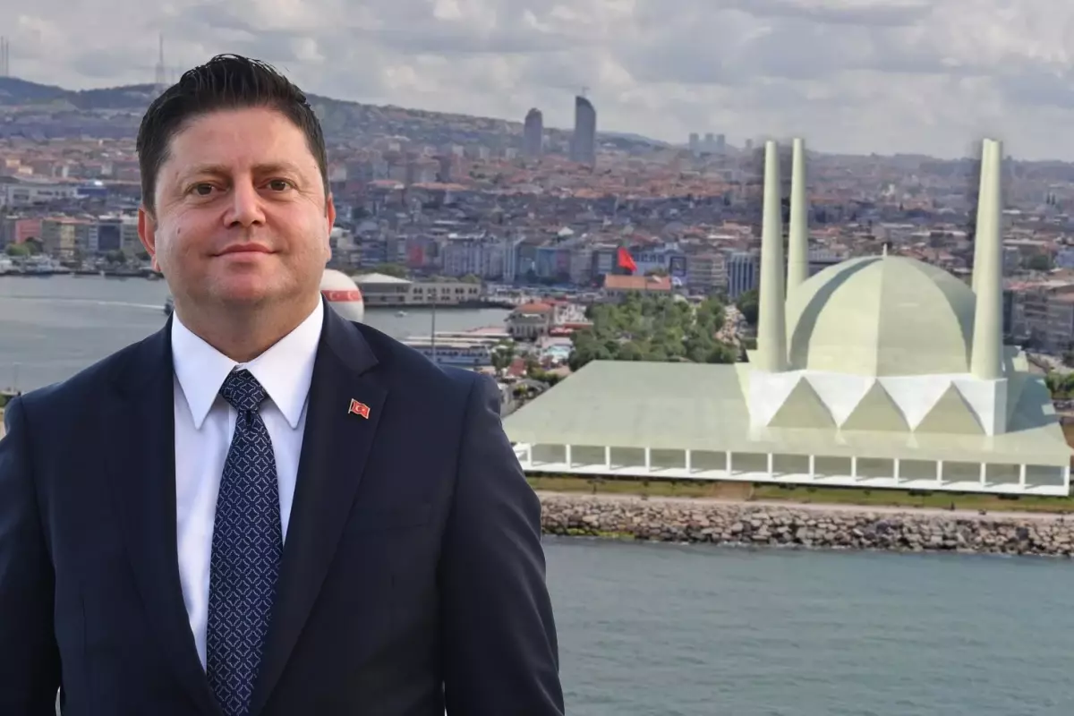 Kadıköy Belediye Başkanı Mesut Kösedağı, sahile yapılacak cami projeye karşı çıktı