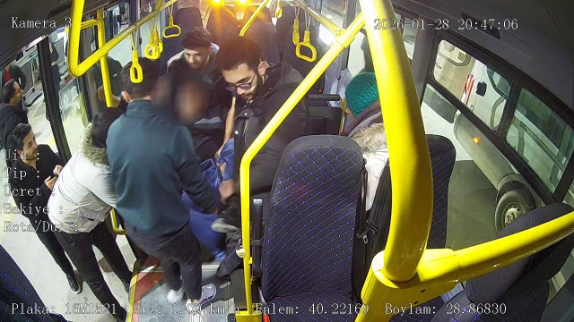 kalp krizi geciren yolcuyu hastaneye yetistiren 19516496 1137 m