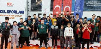 Karatay Belediyespor Güreş Takımı Kahramanmaraş'tan ikincilikle döndü