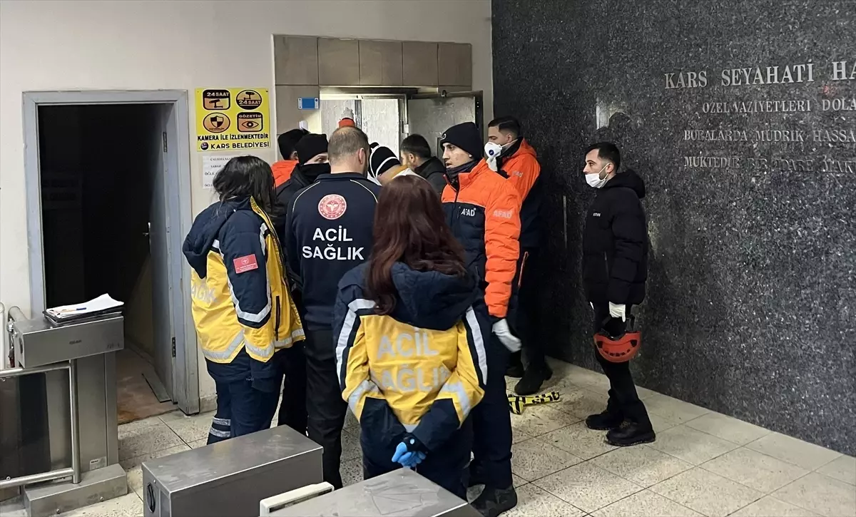 Kars'ta iki gündür aranan genç, asansör boşluğunda ölü bulundu