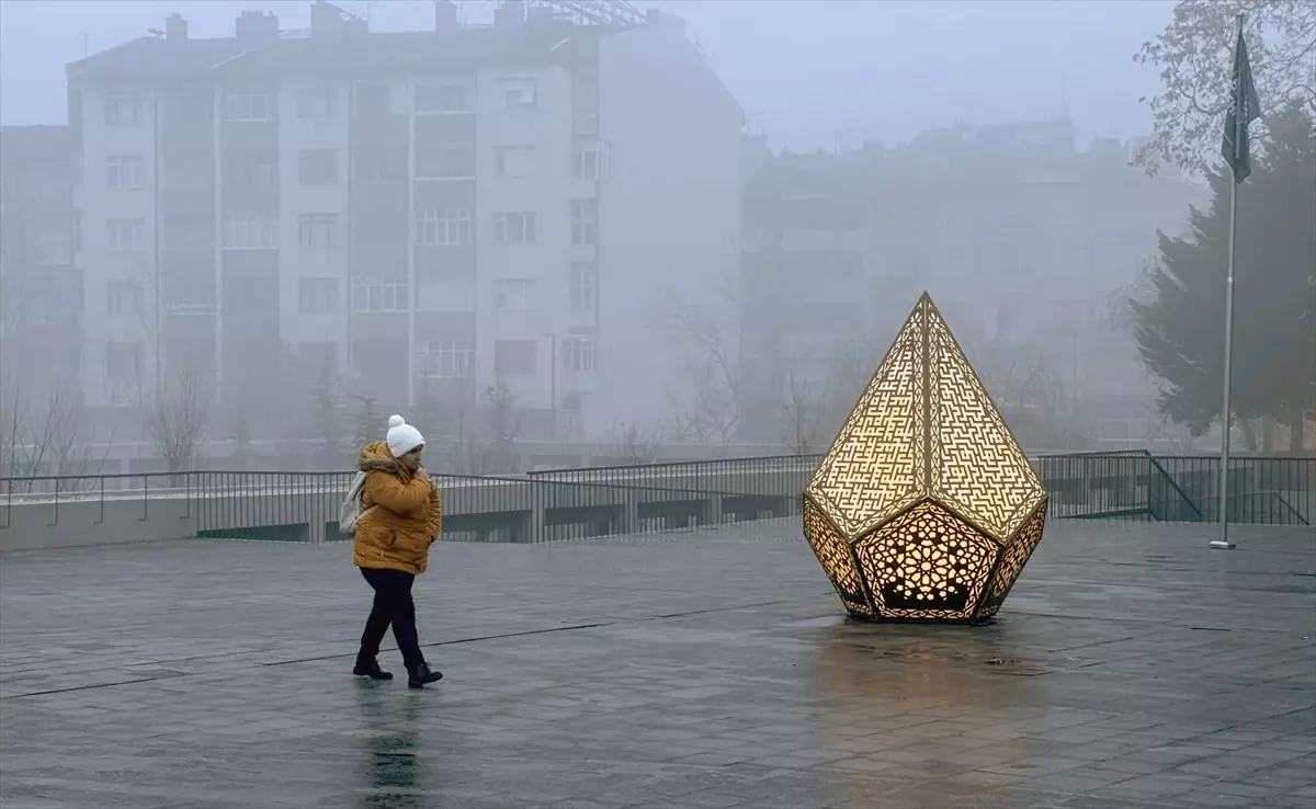 Konya'da sis etkili oluyor