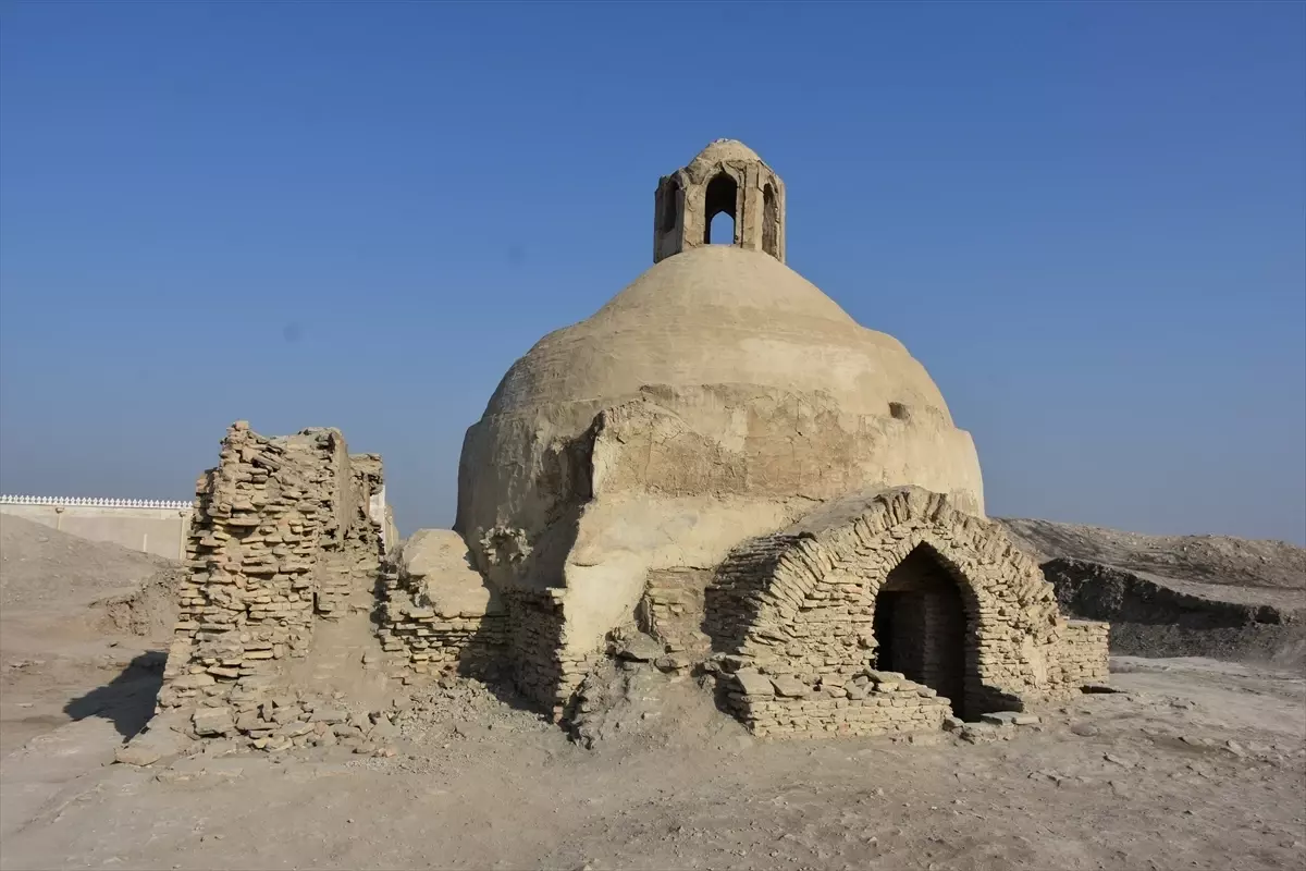 Özbekistan'ın zamanda yolculuğa çıkaran geçmişin ilim merkezi şehirleri: Buhara ve Hive