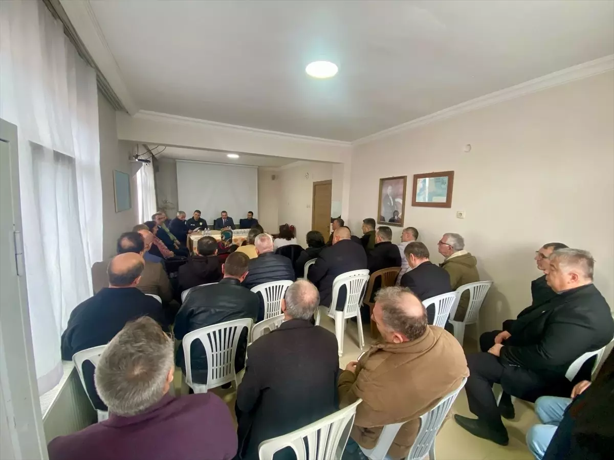 Pınarhisar'da muhtarlar toplantısı düzenlendi