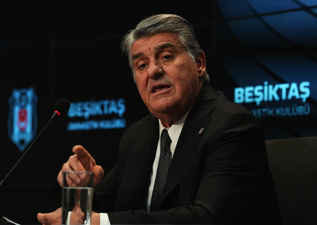 Response to resignation chants from Serdal Adalı