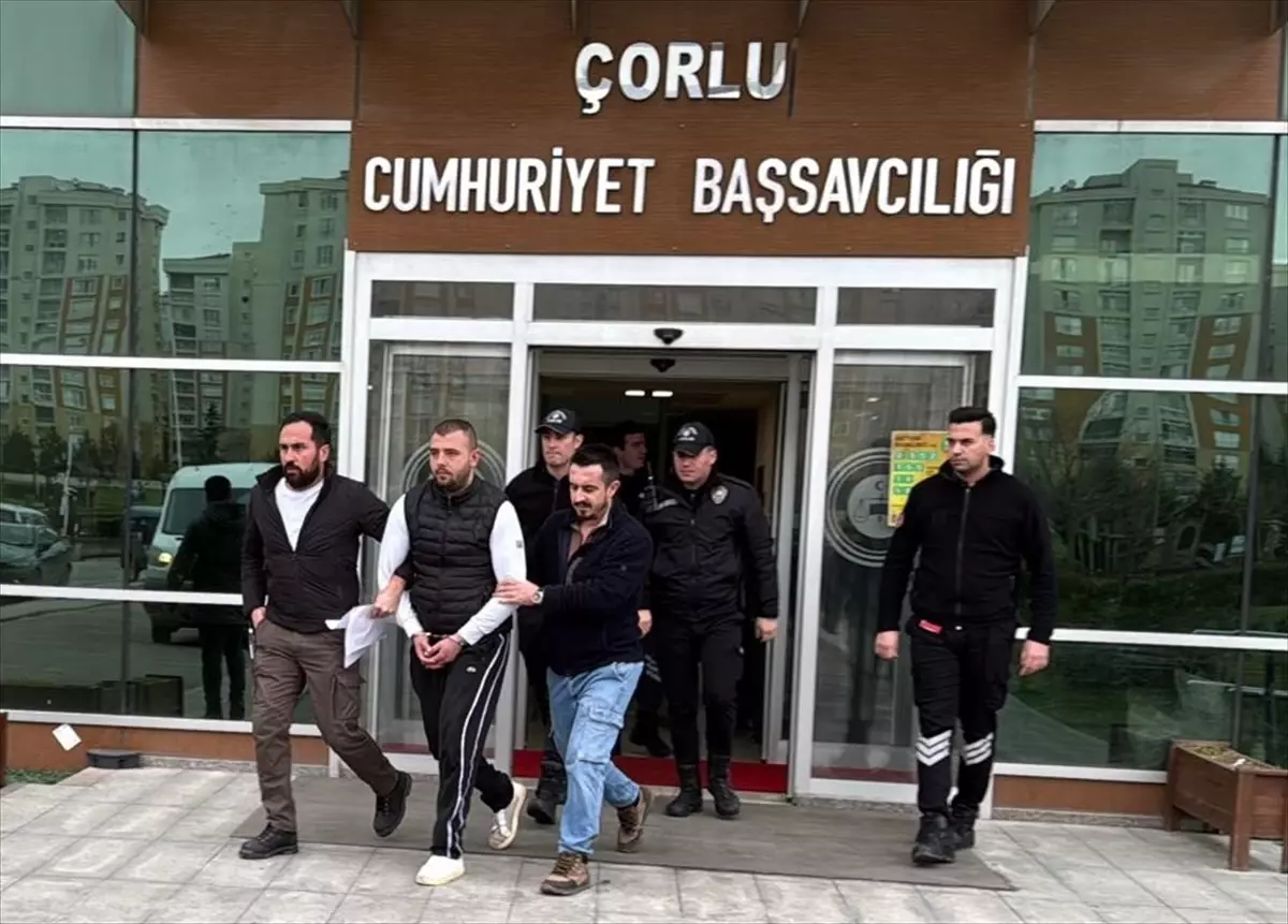 Tekirdağ'da komşusunu bıçaklayan şüpheli tutuklandı