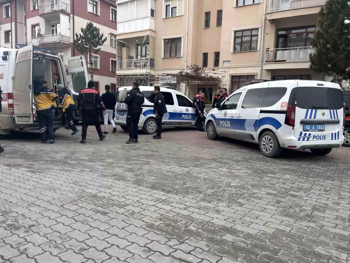 Tüfeğini temizlerken kazara kendini vurdu