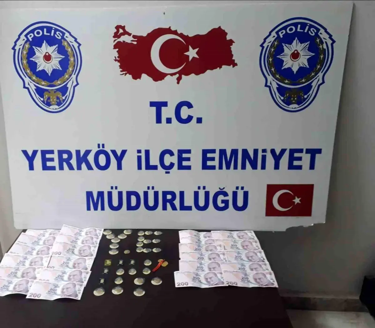 Yozgat'ta sahte altın ile kuyumcuyu dolandıran bir kişi yakalandı