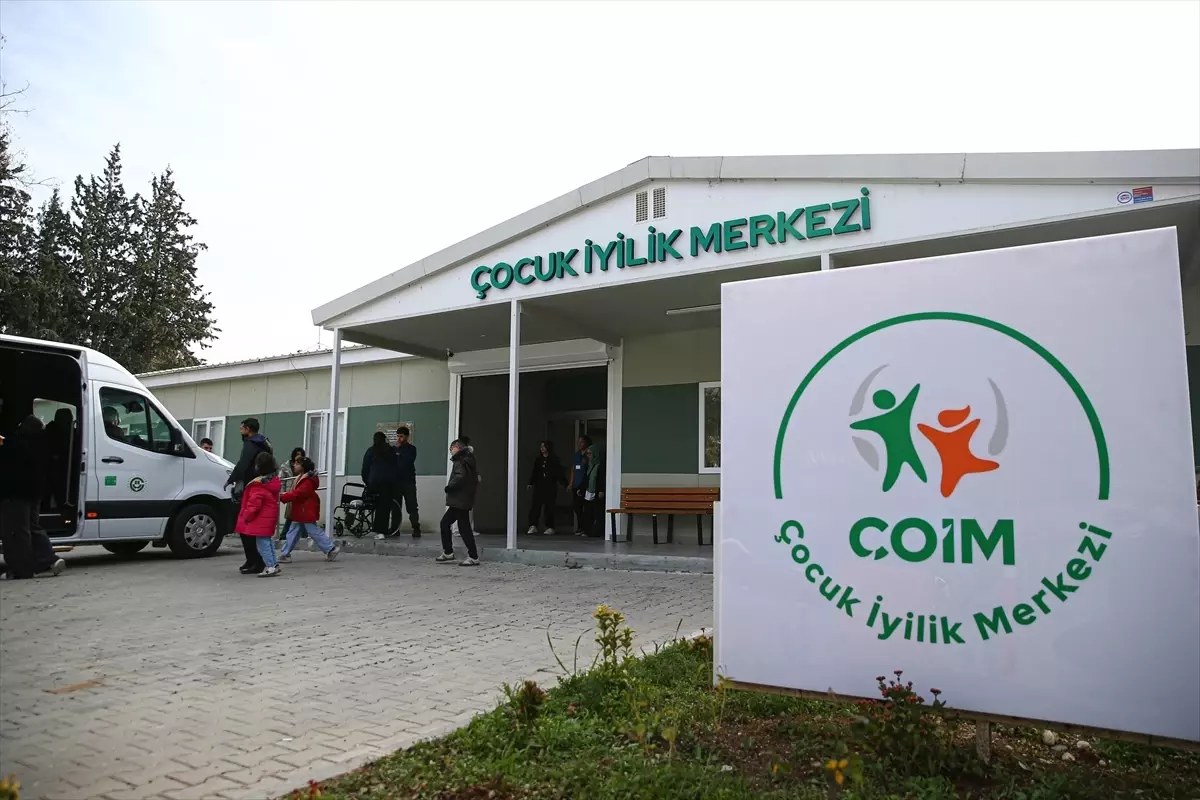 6 ŞUBAT DEPREMLERİNİN ÜÇÜNCÜ YILI - Çocuk İyilik Merkezi uzuv kaybı yaşayan 161 depremzedeye umut oldu