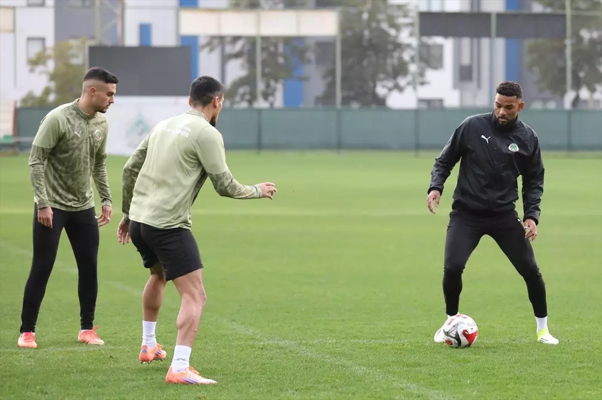 Alanyaspor, Eyüpspor maçına hazır