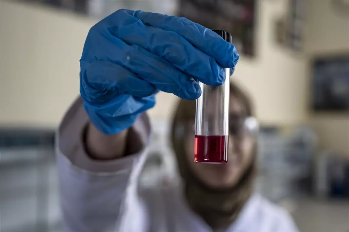 Atatürk Üniversitesinden bilim insanları Erzurum'da ilaç ham maddesi üretiyor