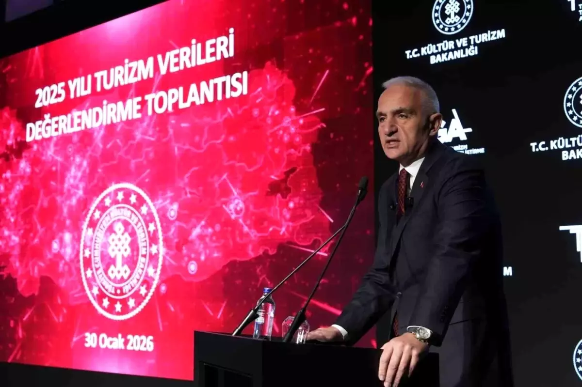 Bakan Ersoy: "2025 turizm geliri 65,2 milyar dolar"
