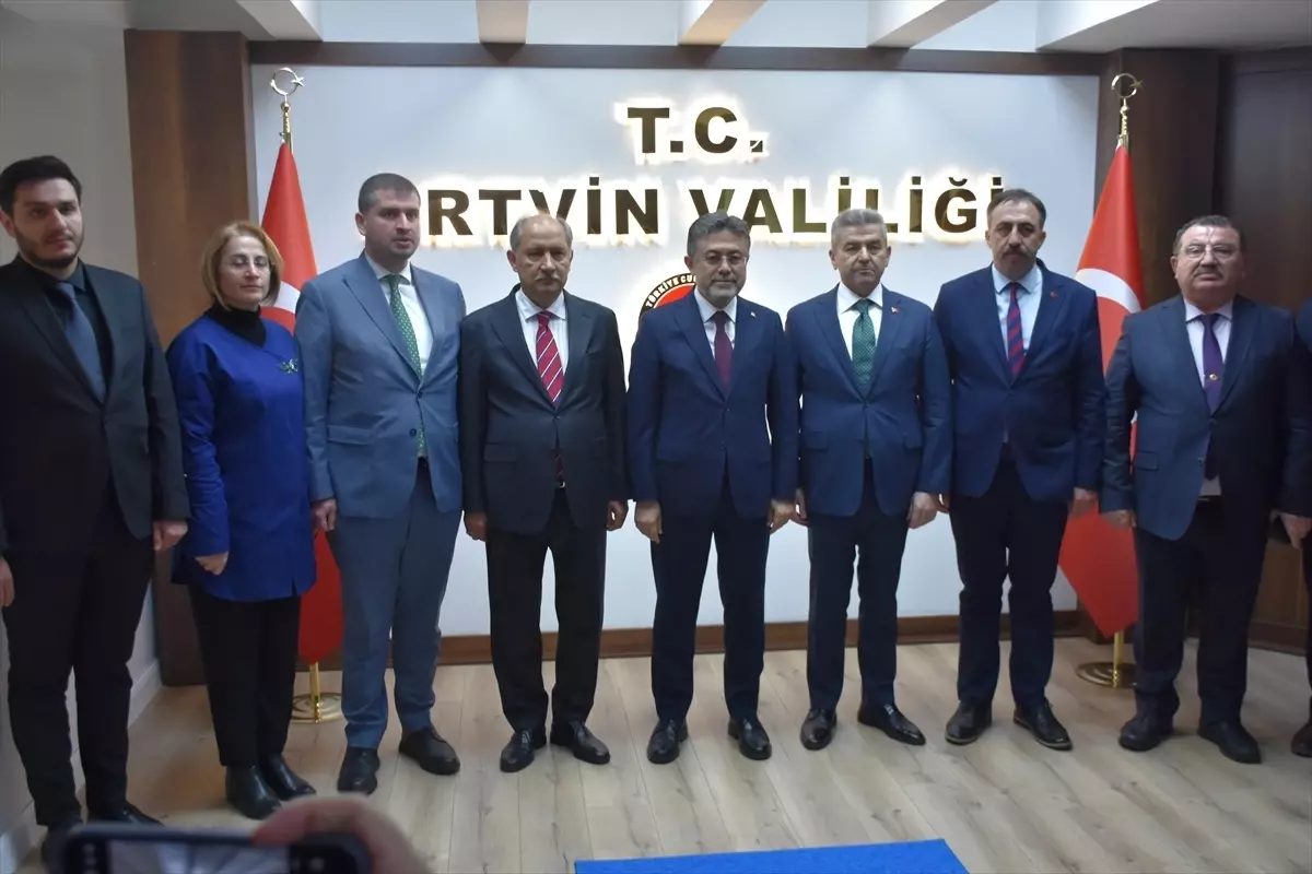 Bakan Yumaklı, Artvin'de Türk somonu üretim tesisi ziyaretinde konuştu Açıklaması