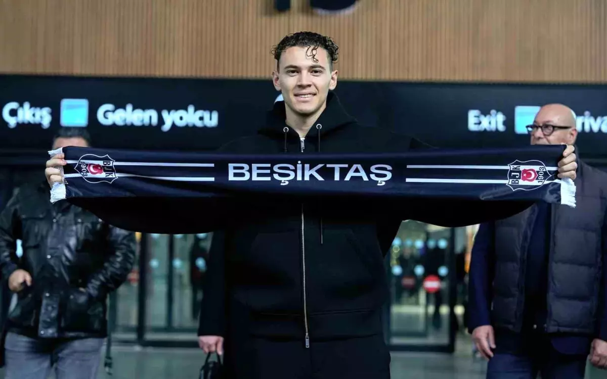 Beşiktaş'ın yeni transferi Kristjan Asllani, İstanbul'a geldi