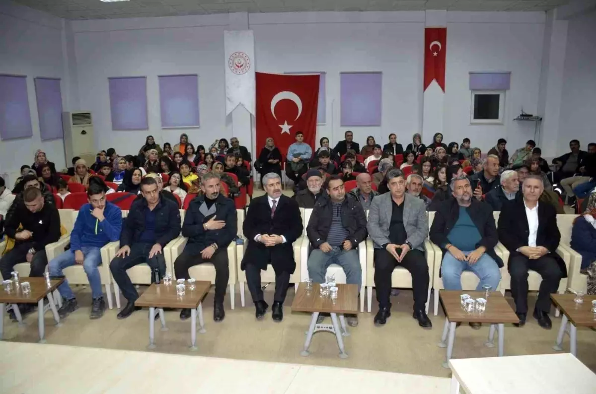 Besni'de "Kuşakların kültür buluşması" programı gerçekleştirildi